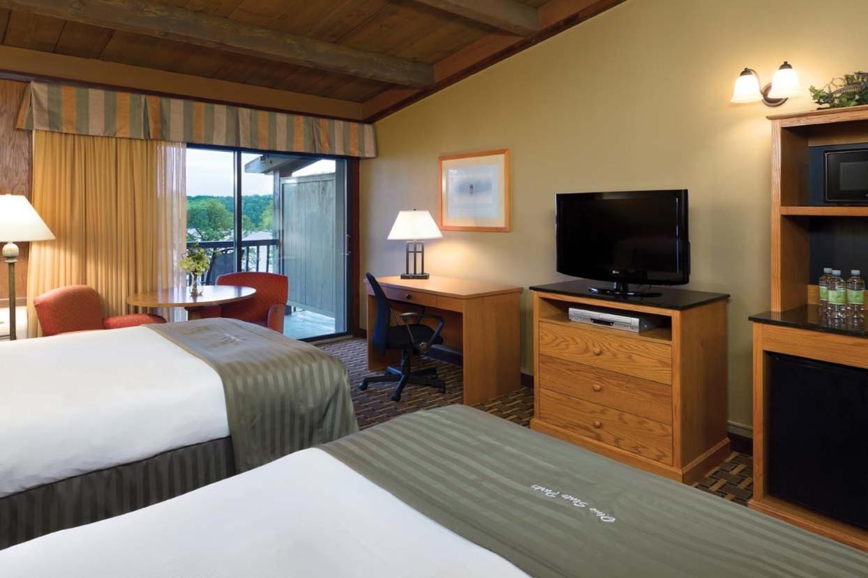 Hueston Woods Lodge And Conference Center College Corner Exterior foto